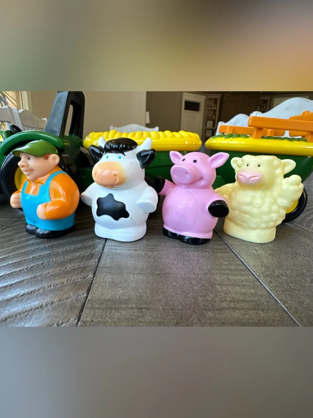 TOMY John Deere Animal Hayride Toy Tractor